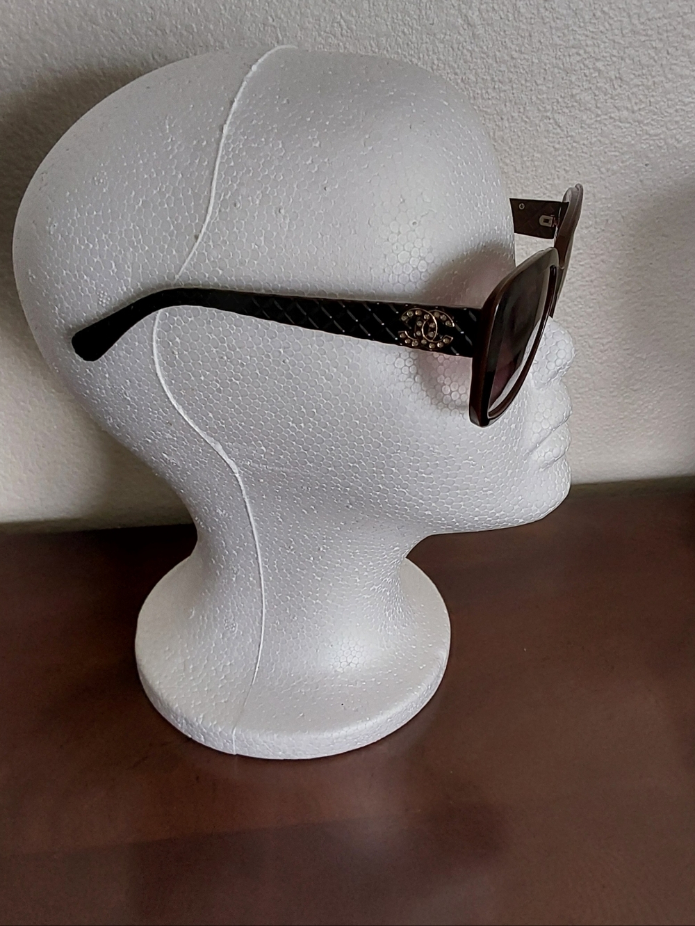 Authentic Chanel 9173 Quilted Brown & Gold CC Logo Women's Sunglasses 58-20-142 - Picture 7 of 10